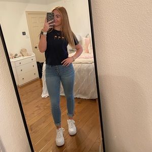 Navy cropped tee with flowers